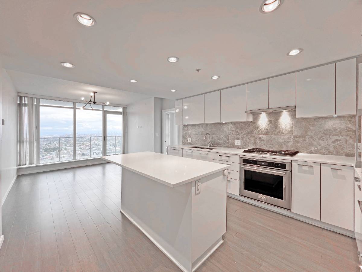 #2803-6700 Dunblane Ave